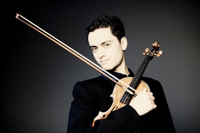Eugene Ugorski sustituye a Daniel Hope en los conciertos que la Orquesta ofrece esta semana