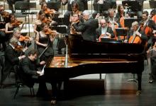 Gilbert Varga, Arcadi Volodos et l'Orchestre d'Euskadi