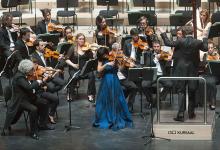 Jennifer Koh et Juraj Valcuha avec l'Orchestre Symphonique d'Euskadi